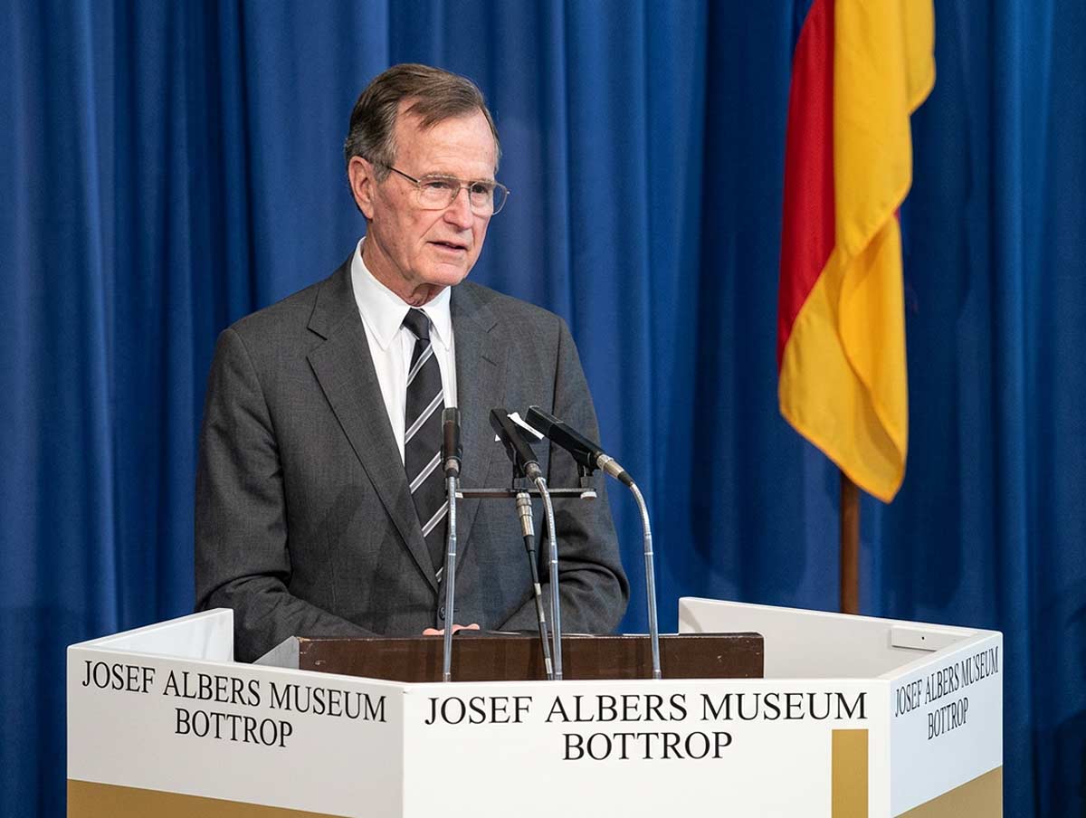 Vizepräsident George H. W. Bush im Bottroper Quadrat 1983. © Stadt Bottrop